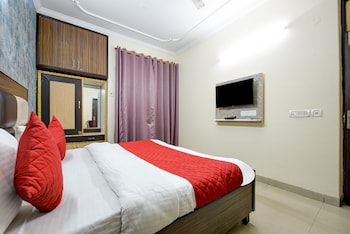 room hotel mayank plaza near igi airport
