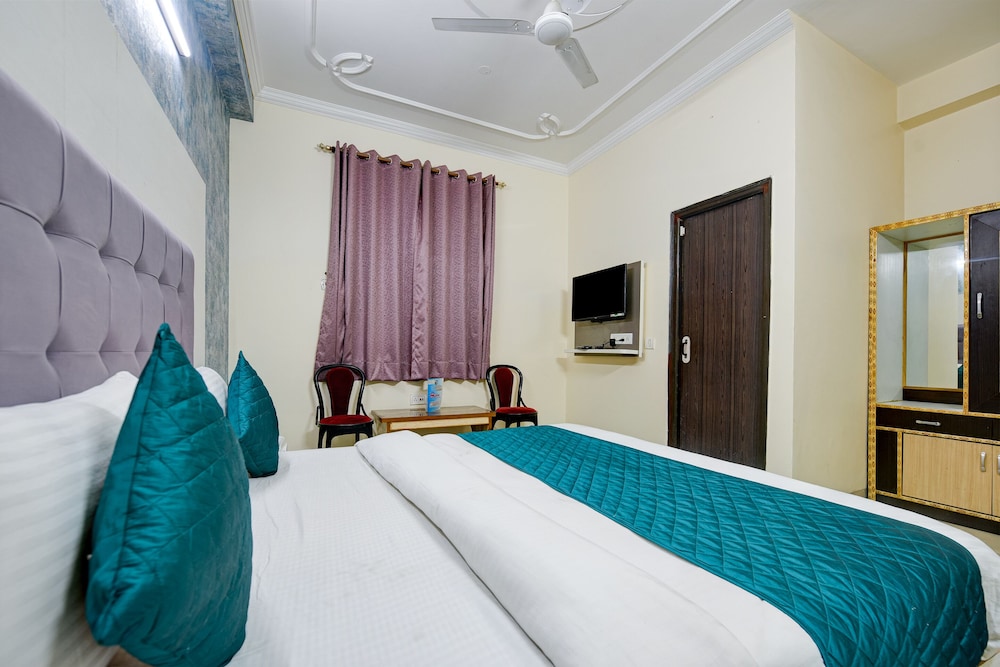 room hotel mayank plaza near igi airport