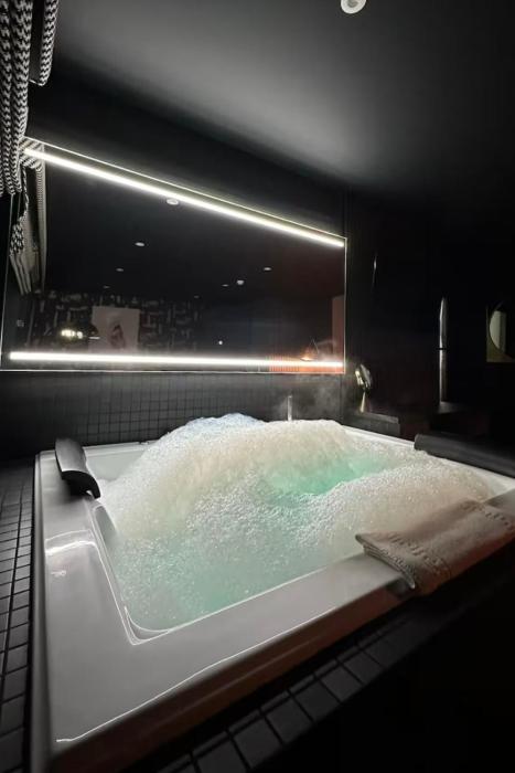 secret suites lancaster