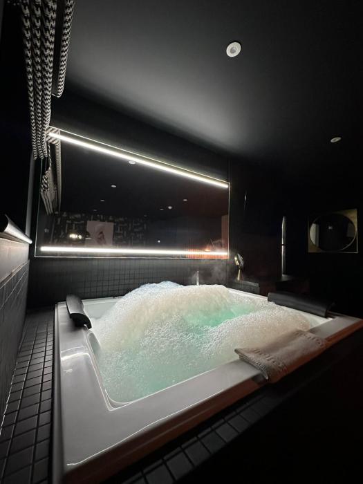 secret suites lancaster