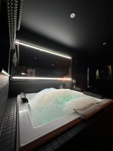 secret suites lancaster