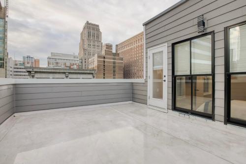 one sky loft