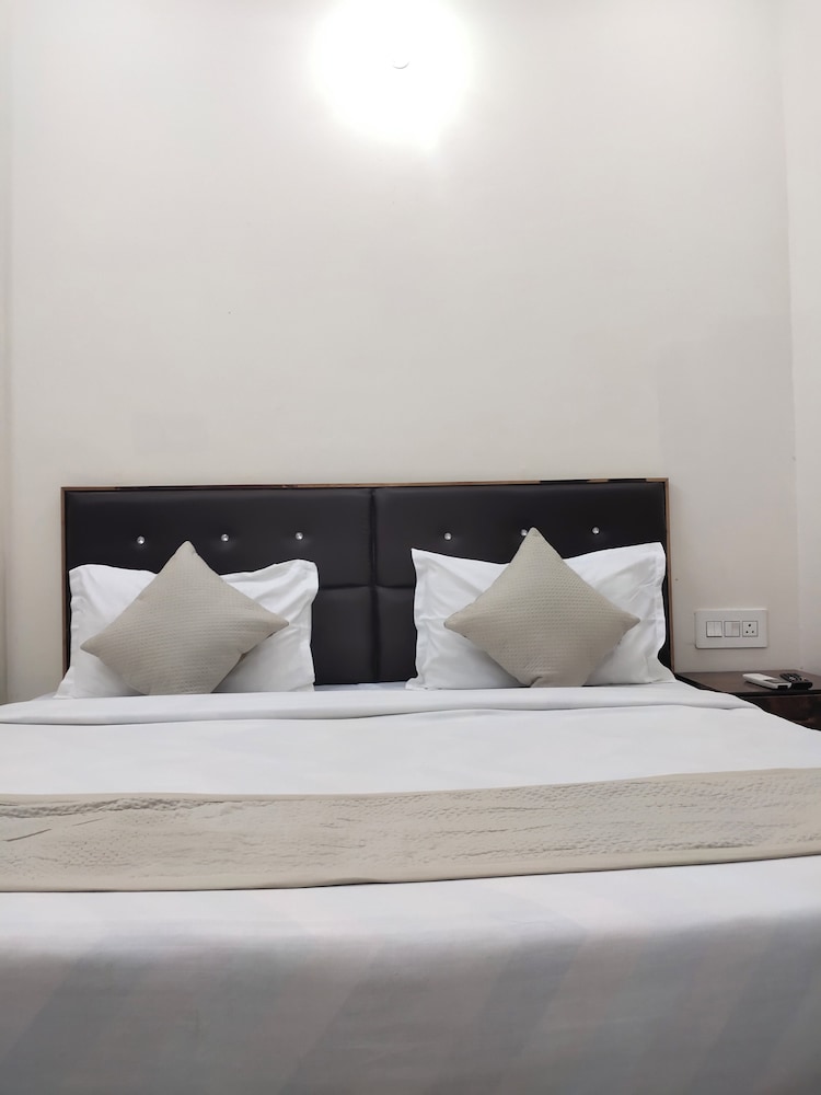 kamala seva sadan by reverie