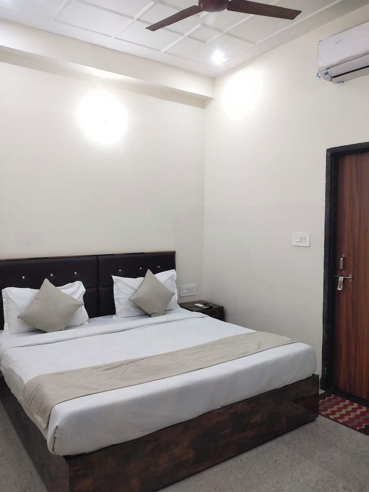 kamala seva sadan by reverie