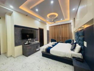 kashvi hotels