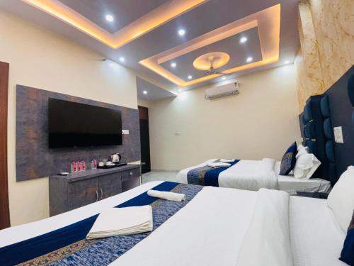 kashvi hotels