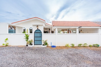 full moon bay hua hin cha am