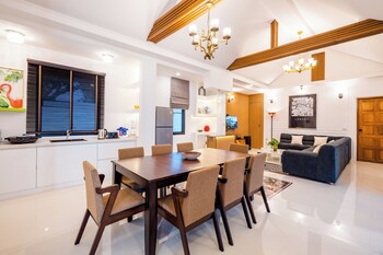 full moon bay hua hin cha am