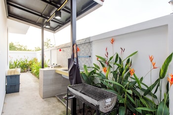 full moon bay hua hin cha am