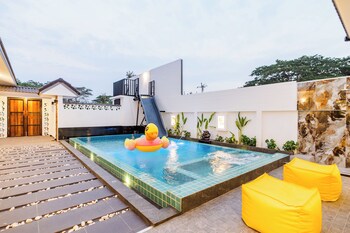 full moon bay hua hin cha am