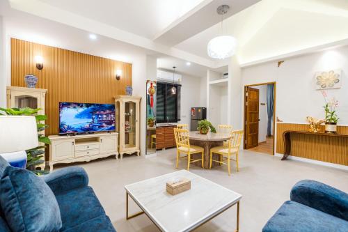 full moon bay hua hin cha am