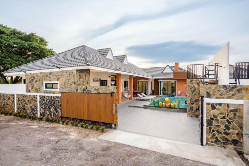 full moon bay hua hin cha am