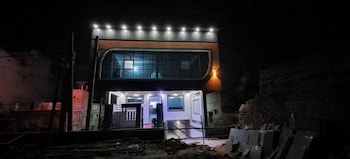 Madhu Sudhan,,2 star