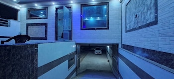 Madhu Sudhan,,2 star