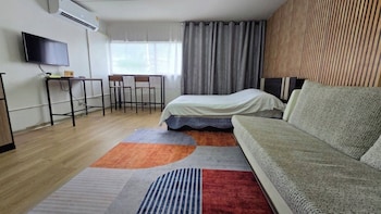 Impact Muang Thong Thani,Daily Rental Room, Muang Thong Popular Condo C5,,3 star