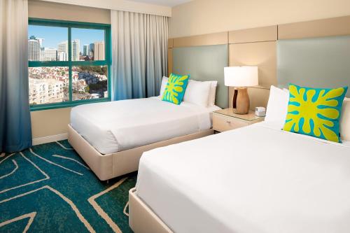 embassy suites by hilton san diego bay downtown