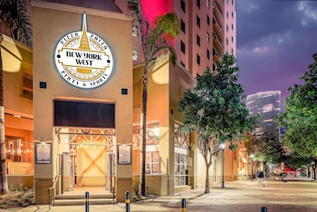embassy suites by hilton san diego bay downtown