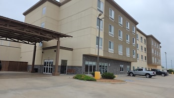 the hub at okc airport