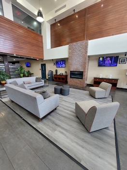 the hub at okc airport
