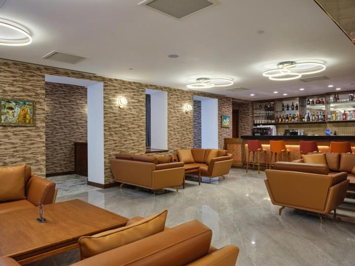 the central point hotel baku