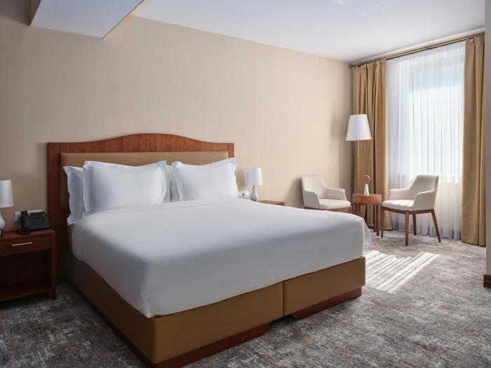 the central point hotel baku