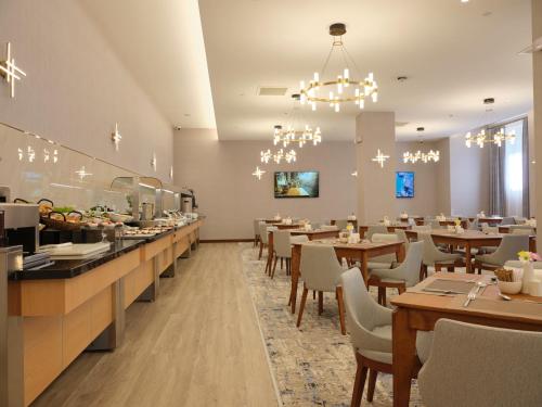 the central point hotel baku