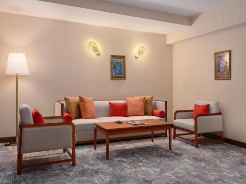 the central point hotel baku