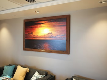 First Cabin International Hawaii,,2 star