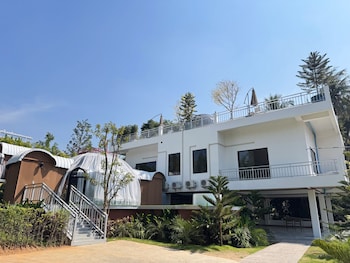 thebest capsule resort