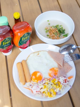 thebest capsule resort