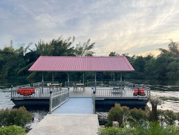 thebest capsule resort