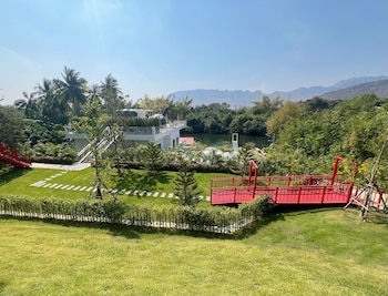 thebest capsule resort