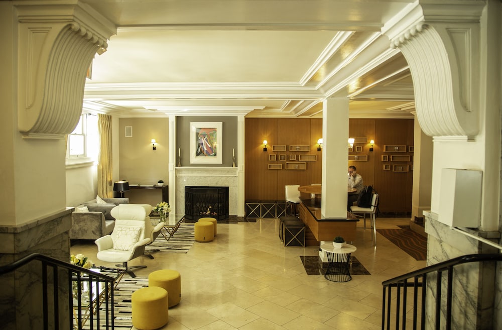 executive hotel vintage court