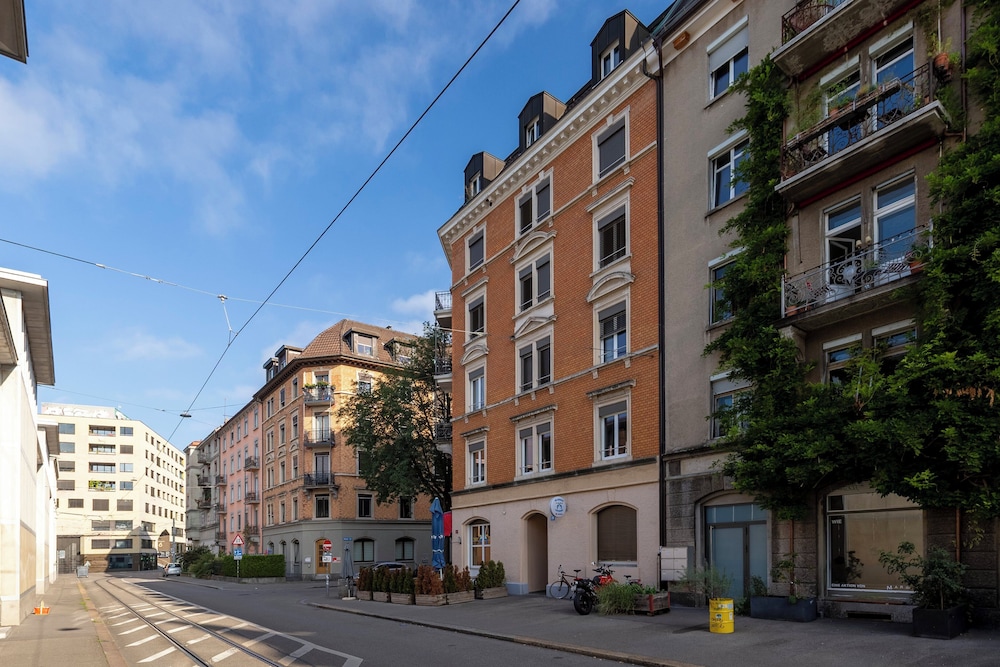 kaya zurich wiedikon