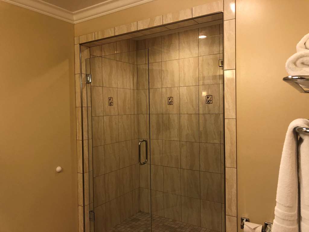 best western plus airport plaza