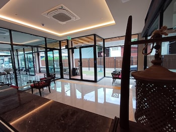 Wiang Nakara Hotel Chiang Mai,,3 star