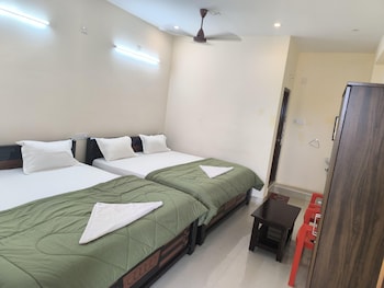 hotel vishnu grand
