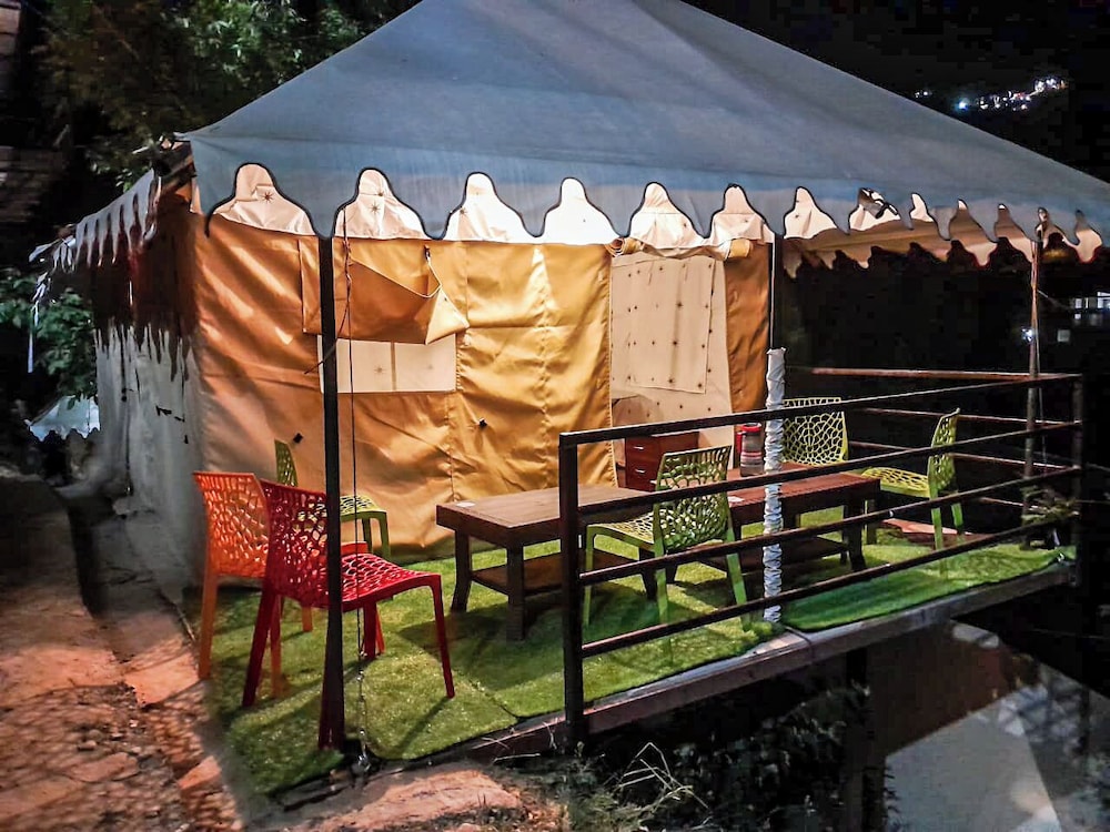 pine pioneer the eco resort