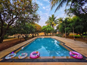 angirasa luxury camping