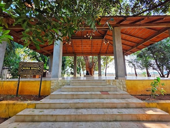 angirasa luxury camping