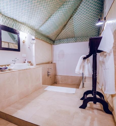 angirasa luxury camping