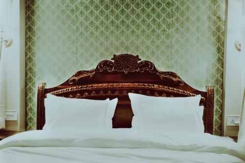 angirasa luxury camping