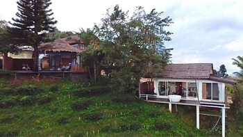 Bella Lunar Villa,,3 star