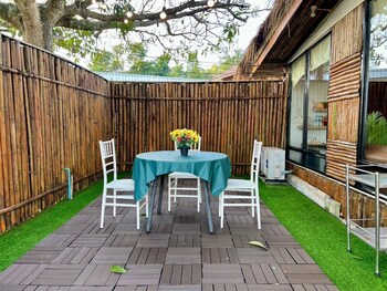 Bella Lunar Villa,,3 star