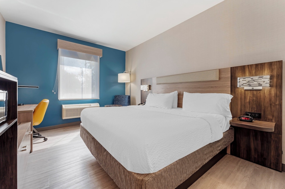 holiday inn express pittsburgh east mall area by ihg