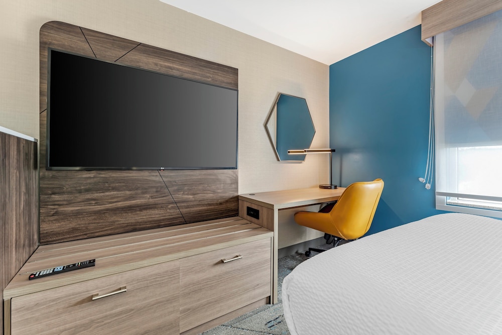 holiday inn express pittsburgh east mall area by ihg