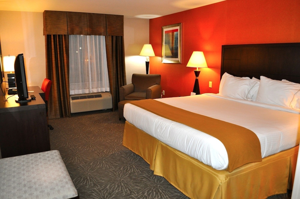 holiday inn express pittsburgh east mall area by ihg