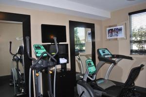 holiday inn express pittsburgh east mall area by ihg