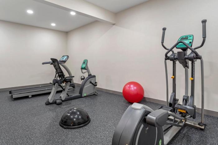holiday inn express pittsburgh east mall area by ihg