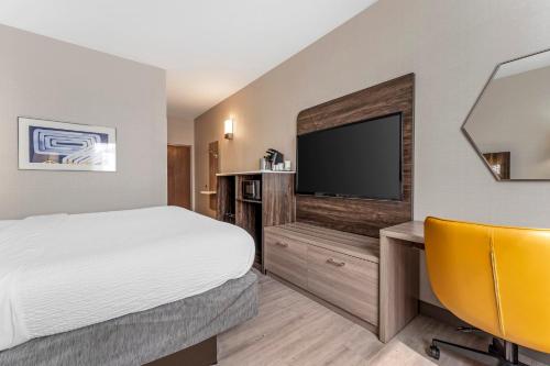 holiday inn express pittsburgh east mall area by ihg